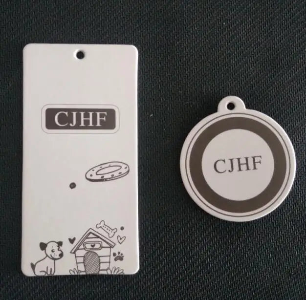 Pet hair clip set card with CJHF label and circular clip charm