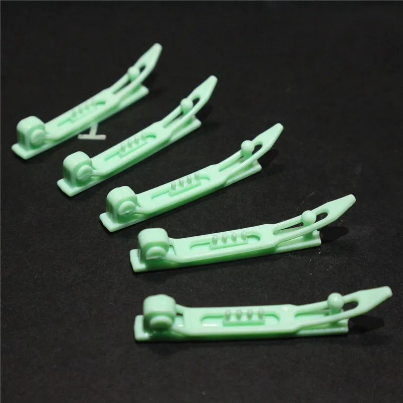 Pet hair clip set, green hairpins with prong clips
