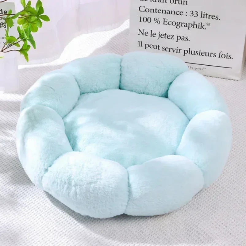 Flower-Shaped Dog Mat Bed for Indoor Outdoor Use