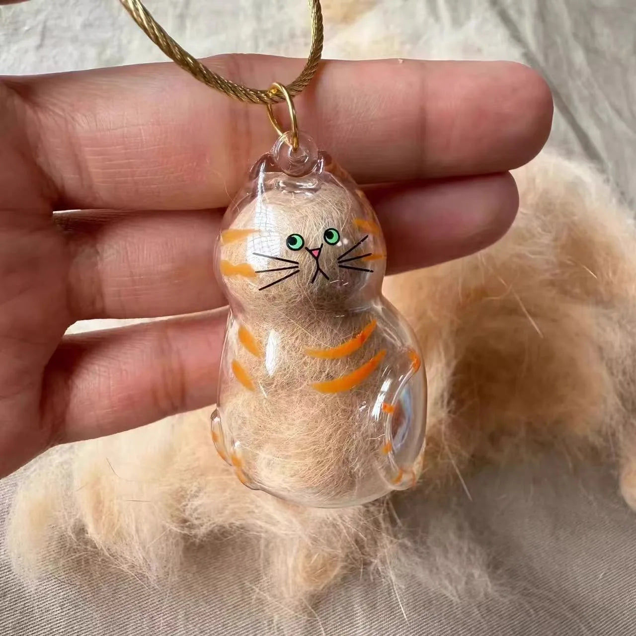 Pet Hair Memorial Resin Capsule Keychain