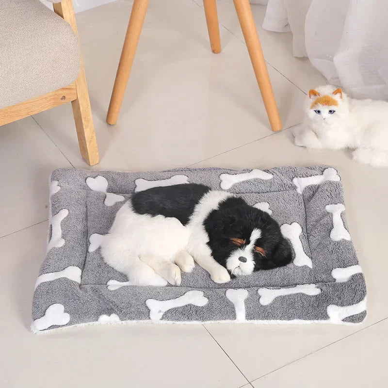 Double-Sided Plush Pet Sleeping Mat for Cats Dogs